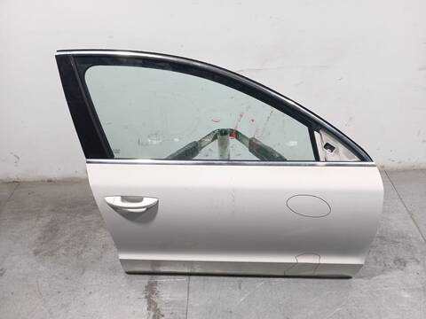 Foto 3ª: Puerta Delantera Derecha Skoda Superb 2.0 TDI AMBITION 140CV 103KW 3T4) [BMP] (2009)