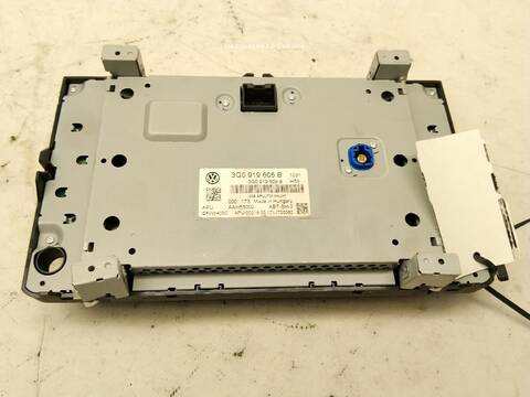 Foto 2ª: Pantalla Multifuncion Volkswagen Touran 1.6 TDI 115CV [DGDA] (2015)