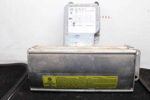 Foto 1ª: Centralita Airbag Seat Leon LAST EDITION 101CV 74KW (2005)