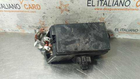 Foto 3ª: Caja Reles Fusibles Seat Leon STYLE 131CV 96KW [DACA] (2018)