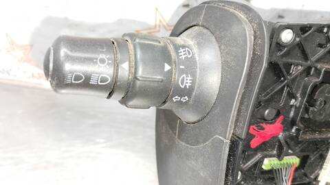 Foto 4ª: Mando Multifuncion Renault Scenic LUXE PRIVILEGE 101CV 74KW [K9K F7] (2004)