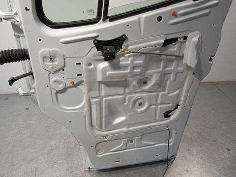 Foto 4ª: Puerta Delantera Derecha Mercedes Sprinter 419 CDI RWD 907.643 907.645 907.647) 190CV 140KW FURGONETA [654920] (2024)