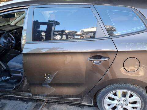 Puerta Trasera Izquierda Kia Carens BASIC 135CV 99KW