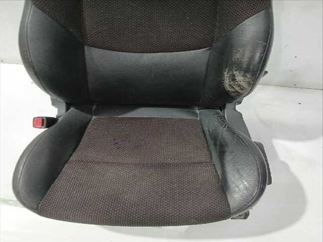 Foto 3ª: Asiento Delantero Izquierdo Hyundai i30 1.6 CRDI 90CV [D4FB] (2007)