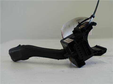 Foto 2ª: Mando Multifuncion Volkswagen Passat 1.9 TDI BERLINA 115CV 85KW [ATJ] (2000)