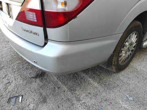 Foto 2ª: Paragolpes Trasero Ssangyong Rodius D27DT (2006)