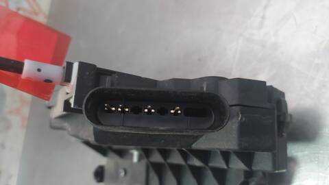 Foto 4ª: Cerradura Puerta Trasera Derecha Ford Focus TREND 116CV 85KW [T1DA] (2014)