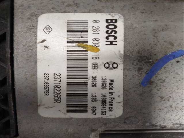 Foto 3ª: Centralita Motor ECU Renault Master VERSION INDEFINIDA (2010)