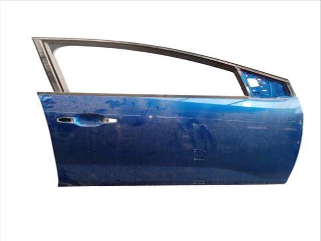 Foto 3ª: Puerta Delantera Derecha Dacia Logan TCE 90 L8MA L8M1 L8AC) (2012)