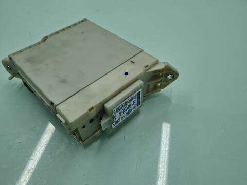 Foto 2ª: Caja Reles Fusibles Lexus GS 450 H 296CV 218KW [2GRFSE] (2007)