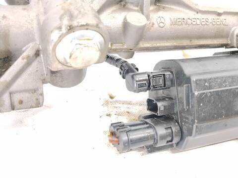 Foto 2ª: Cremallera de Direccion Mercedes Clase E 180 E 220 CDI - BLUETEC 212.001 212.002) (2009)