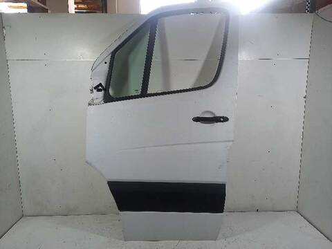 Foto 1ª: Puerta Delantera Izquierda Mercedes Sprinter 413/416/510/513/516 CDI 906.653/655/657) 129CV 95KW CAJA CERRADA (2009)