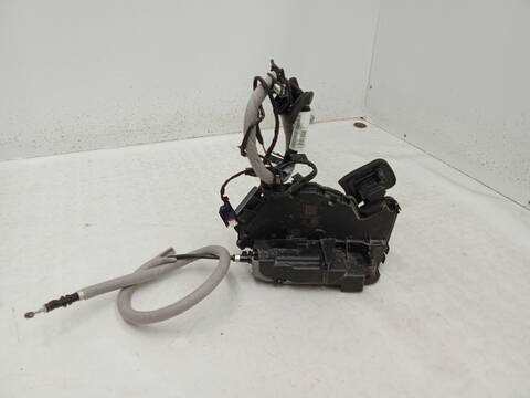 Cerradura Puerta Trasera Izquierda Volkswagen Golf 2.0 TDI 116CV 85KW