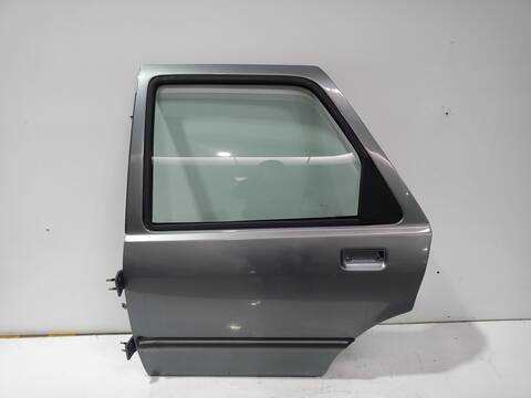 Puerta Trasera Izquierda Ford Sierra BRILLANT BERLINA 116CV 85KW