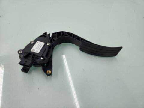 Foto 2ª: Pedal Acelerador Renault Clio ZEN 89CV 66KW [H4B400] (2015)