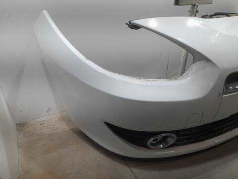 Foto 2ª: Paragolpes Delantero Renault Fluence 1.5 DCI L30B) 106CV 78KW [K9K832] (2010)