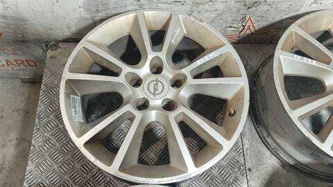 Foto 3ª: Juego LLantas Opel Zafira ENJOY 150CV 110KW [Z19DTH] (2006)