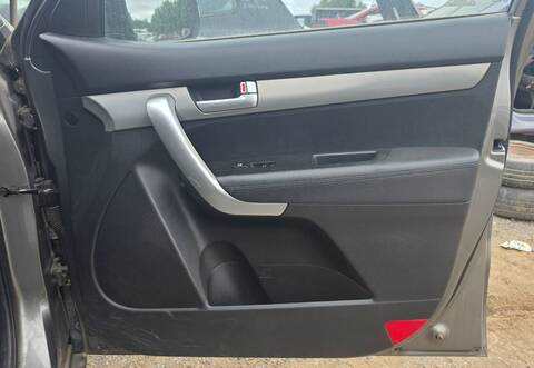 Tapizados Cartoneras Kia Sorento DRIVE 2WD 197CV 145KW