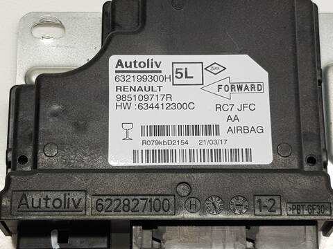 Foto 2ª: Centralita Motor ECU Renault Espace ZEN (2015)