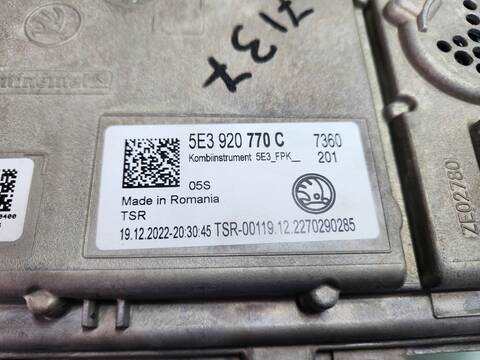 Foto 3ª: Cuadro de Instrumentos Skoda Octavia RS 244CV 180KW [DNPA] (2023)
