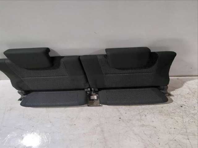 Asientos Tercera Fila Toyota Corolla 2.2 D-4D AUR10_) 177CV