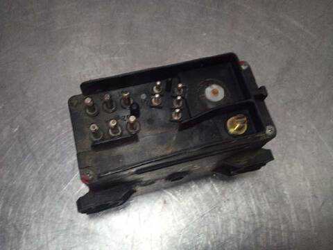 Foto 2ª: Caja Reles Fusibles Mercedes Clase C 160 BERLINA