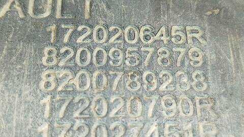 Foto 3ª: Deposito de Combustible Mercedes Citan 109 CDI LANG A2) 415703) 90CV 66KW [K9K B6] (2013)