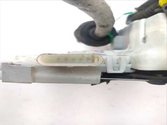 Foto 2ª: Cerradura Puerta Trasera Izquierda Audi A4 2.0 TDI 136CV (2015)