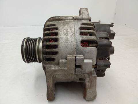 Foto 4ª: Alternador Dacia Sandero 1.5 DCI 68CV 50KW [K9K 792] (2009)