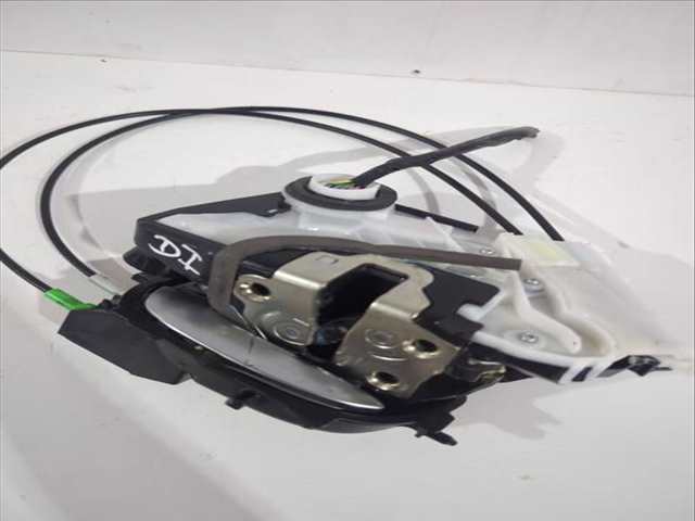 Foto 3ª: Cerradura Puerta Delantera Izquierda Toyota Yaris ACTIVE 112CV 82KW [2NRFKE] (2017)
