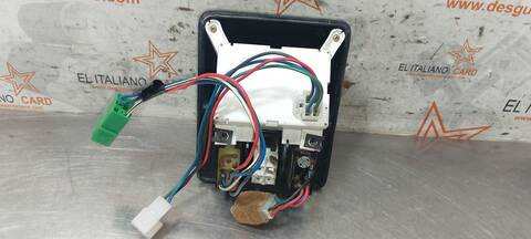 Foto 2ª: Pantalla Multifuncion Isuzu Trooper UBS 55 MAGIC 106CV 78KW [4JB1-TC] (1990)