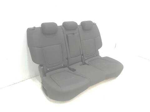 Foto 3ª: Asiento Trasero Central Hyundai Tucson 1.6 CRDI 116CV 74KW [D4FE] (2015)