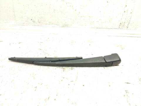 Brazo Limpia Trasero Mazda CX3 G CENTER-LINE