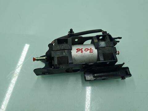 Foto 2ª: Bomba Combustible Volkswagen Scirocco 2.0 TDI 103KW) 140CV [CFHC] (2011)