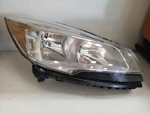Faro Derecho Ford Kuga VERSION INDEFINIDA