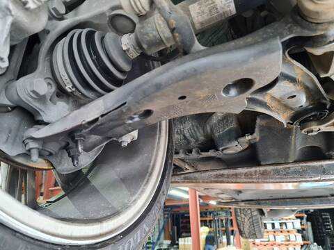 Foto 1ª: Brazo Suspension Delantero Derecho Volkswagen Passat R-LINE 150CV 110KW [DSRB] (2020)