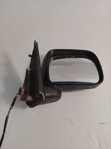 Retrovisor Derecho Nissan Terrano 2.7 D