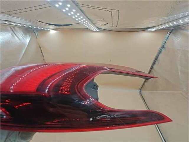 Foto 3ª: Piloto Trasero Derecho Peugeot 2008 1.2 GT LINE [1.2 LTR. - 96 KW 12V E-THP - PURETECH]