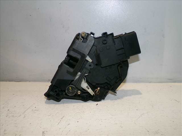 Foto 3ª: Cerradura Puerta Delantera Derecha Ford Focus 1.6 G 2004-2008 [HWDA] (2005)