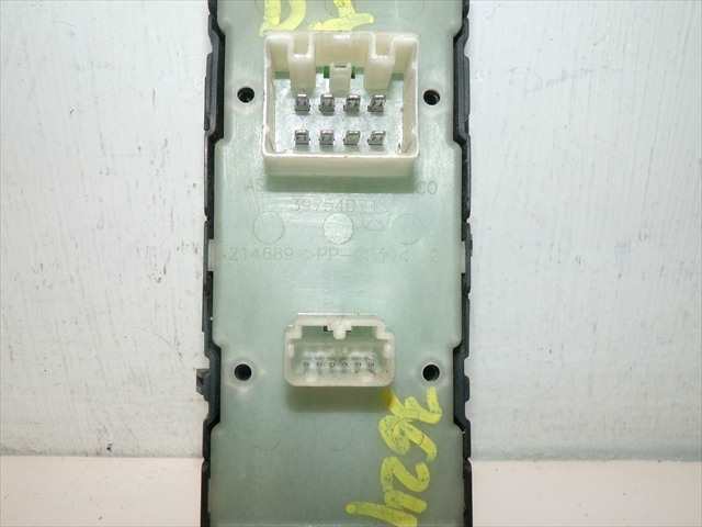 Foto 4ª: Botonera Elevalunas Chrysler Sebring 2.0 CRD 2007-2011 [BYL] (2010)