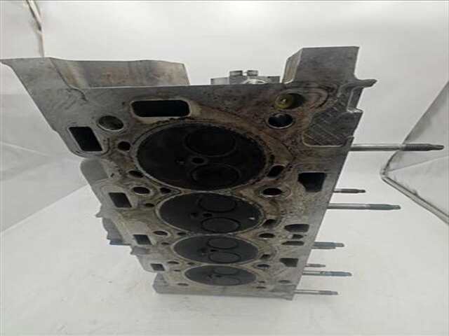 Foto 3ª: Culata Ford C Max 1.6 URBAN [1.6 LTR. - 70 KW TDCI CAT] (CB7)(2010 _) [T3DA]