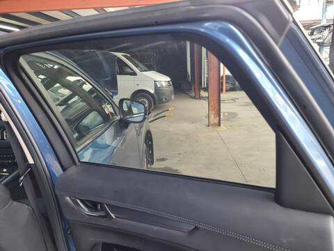 Foto 1ª: Elevalunas Manual Trasero Derecho Mazda CX5 2.0 G 165CV 121KW CENTER-LINE 2WD [PE] (2019)