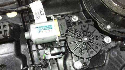 Foto 3ª: Elevalunas Manual Trasero Izquierdo Hyundai i30 1.4 CAT 99CV 73KW [G4FA] (2012)