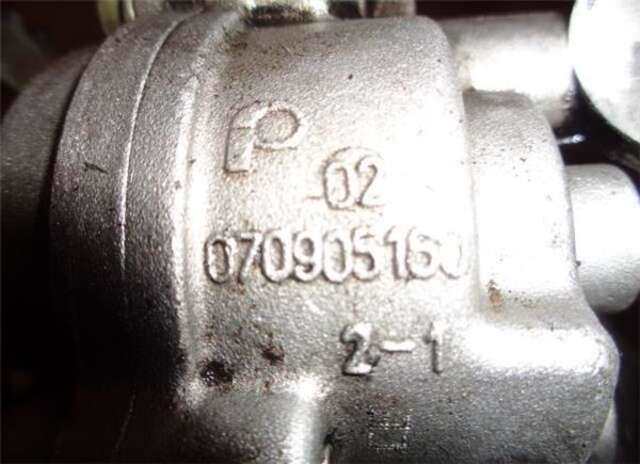 Foto 3ª: Bomba de Aceite Ford Transit 2.4 FT 330 2.4 [2.4 LTR. - 92 KW TDE CAT] FURGON CORTO (FY)(2000 _) [DOFA]
