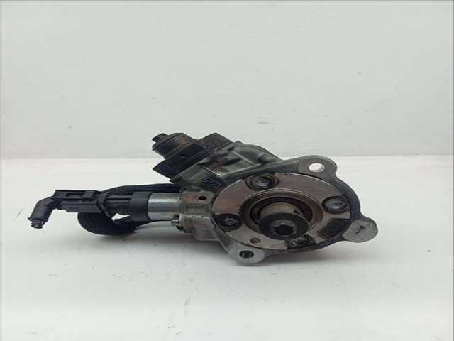 Foto 3ª: Bomba Inyeccion Bmw Serie 1 114 120D BERLINA 177CV 130KW [N47D20C] (2008)