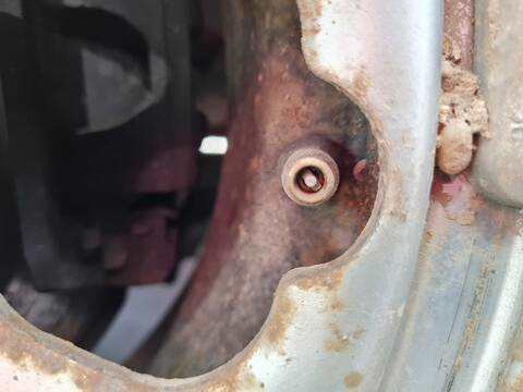 Foto 2ª: Pedal Embrague Nissan Pathfinder 2.5 DCI DIESEL CAT 171CV 126KW [YD25DDTI] (2005)