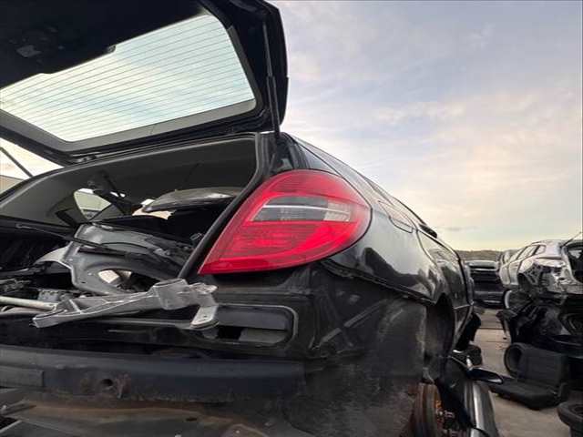 Foto 3ª: Piloto Trasero Derecho Mercedes Clase A 140 640940 (2010)