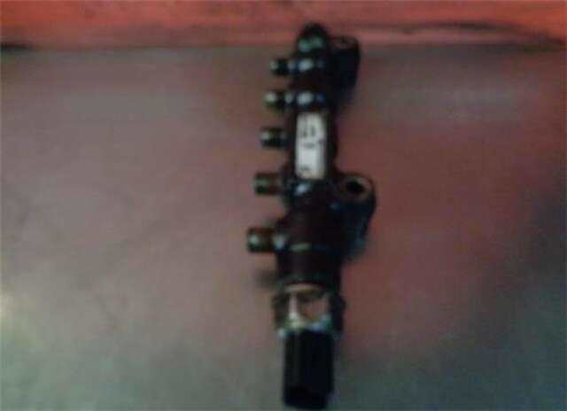 Foto 2ª: Rampa Inyectora Peugeot 307 1.6 HDI 110 [9HY (DV6TED4)]