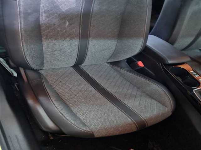 Asiento Delantero Derecho Peugeot 208 1.2 PURETECH 100 101CV 74KW