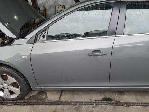 Puerta Delantera Izquierda Chevrolet Cruze LT 150CV 110KW